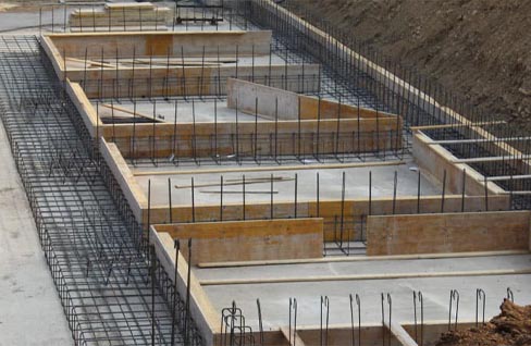 طراحی فونداسیون: راهنمای جامع اصول، انواع و مراحل اجرای زیربنای ساختمان