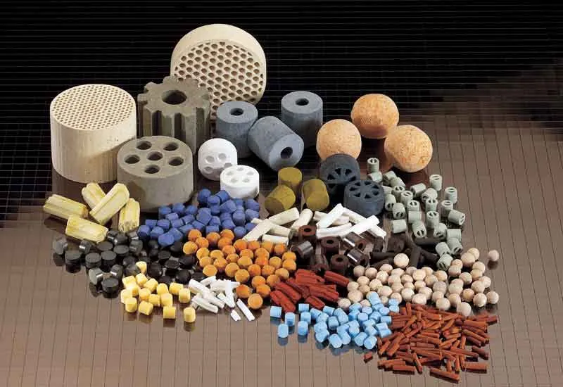 🔬 کاتالیزورهای زیستی (Biocatalysts) - قدرت طبیعت در خدمت شیمی صنعتی